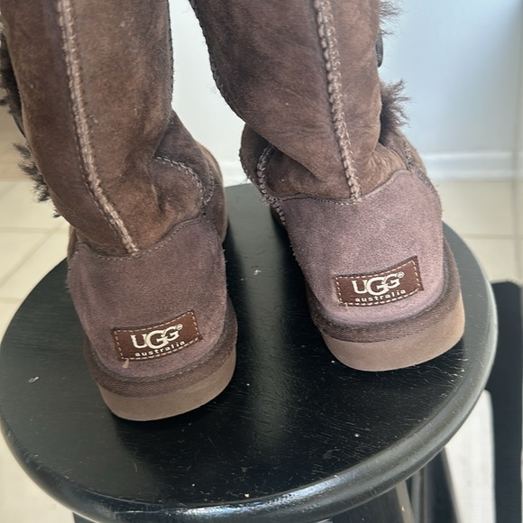 Ugg boots - Picture 2 of 2